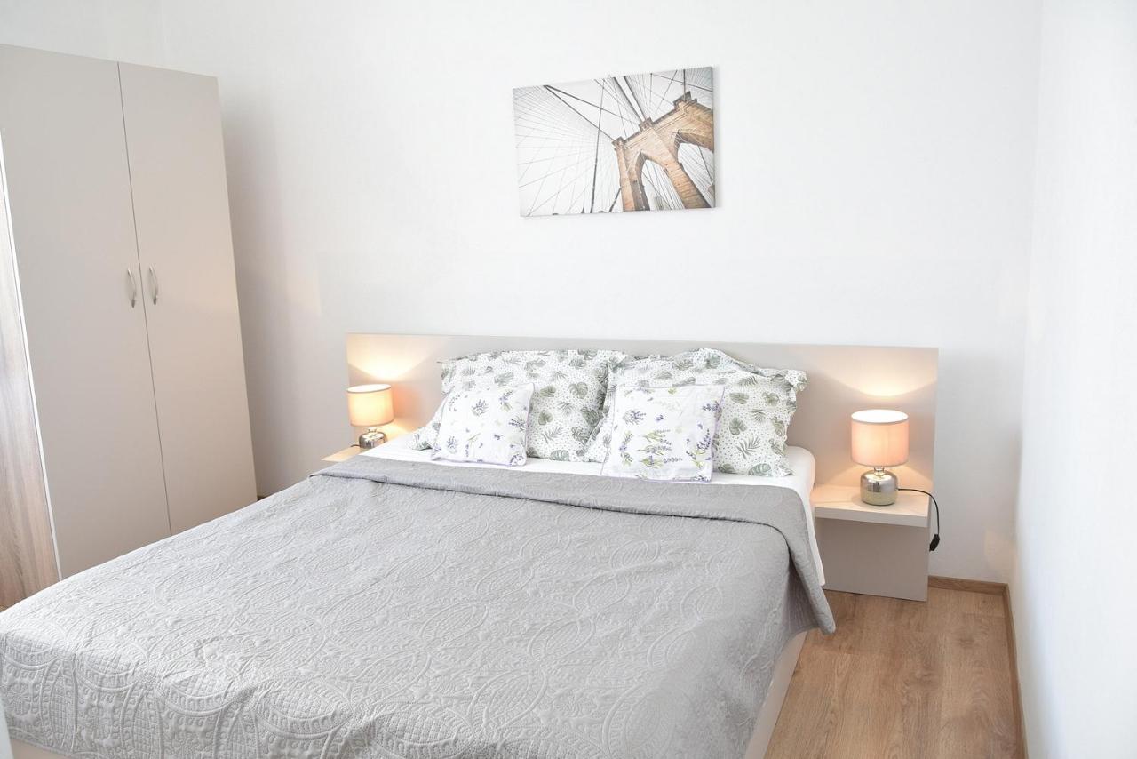 Villy City Apartment Palit Екстериор снимка
