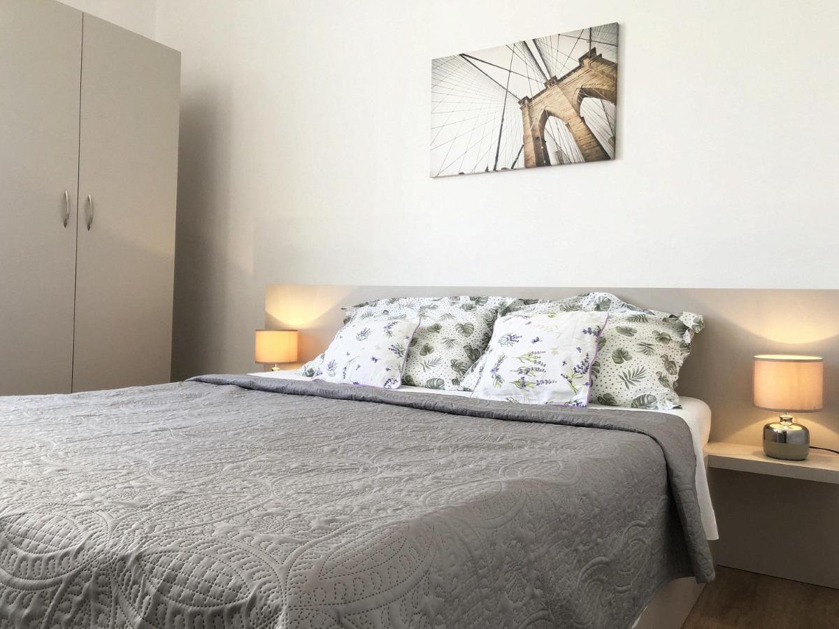 Villy City Apartment Palit Екстериор снимка