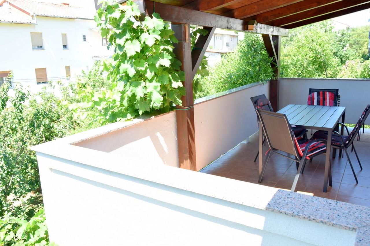 Villy City Apartment Palit Екстериор снимка