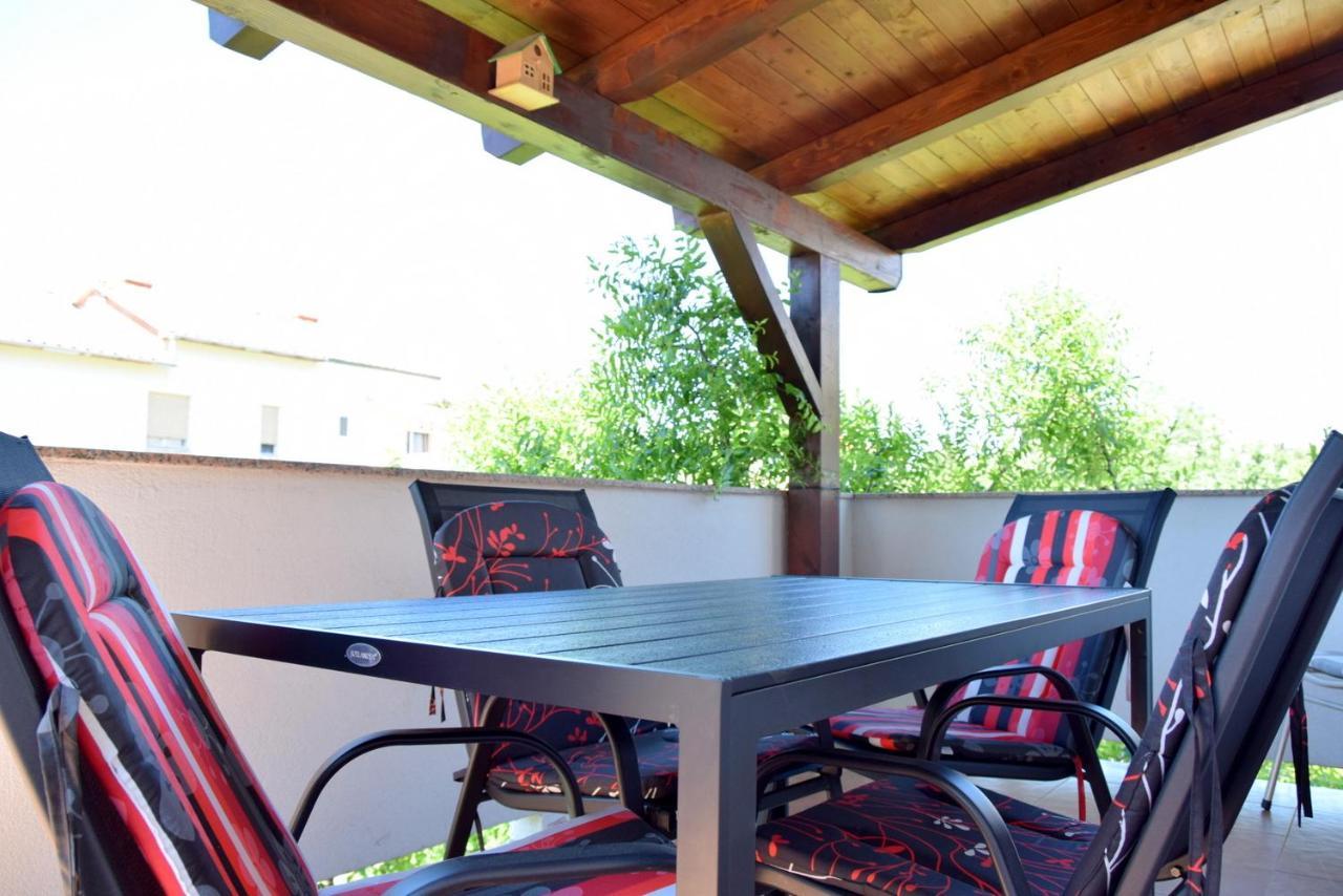 Villy City Apartment Palit Екстериор снимка